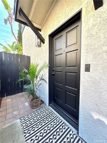 $1,230,000 | 2618 Carnegie Lane, Unit B, Redondo Beach, CA 90278