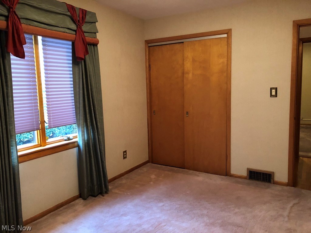 1060 Brandon Road Cleveland, OH 44112 - Photo 14 of 28