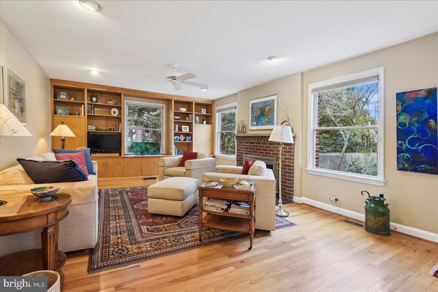 $1,200,000 | 18 West Rosemont Avenue, Alexandria, VA 22301