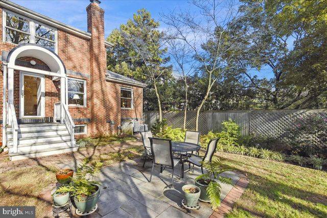 $1,200,000 | 18 West Rosemont Avenue, Alexandria, VA 22301