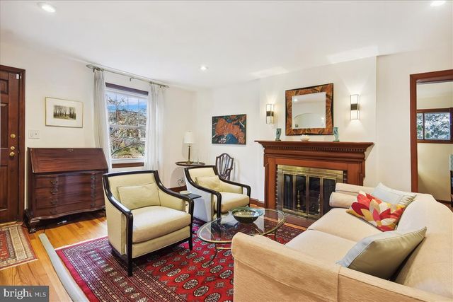 $1,200,000 | 18 West Rosemont Avenue, Alexandria, VA 22301