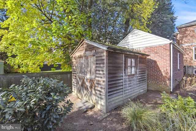 $1,200,000 | 18 West Rosemont Avenue, Alexandria, VA 22301