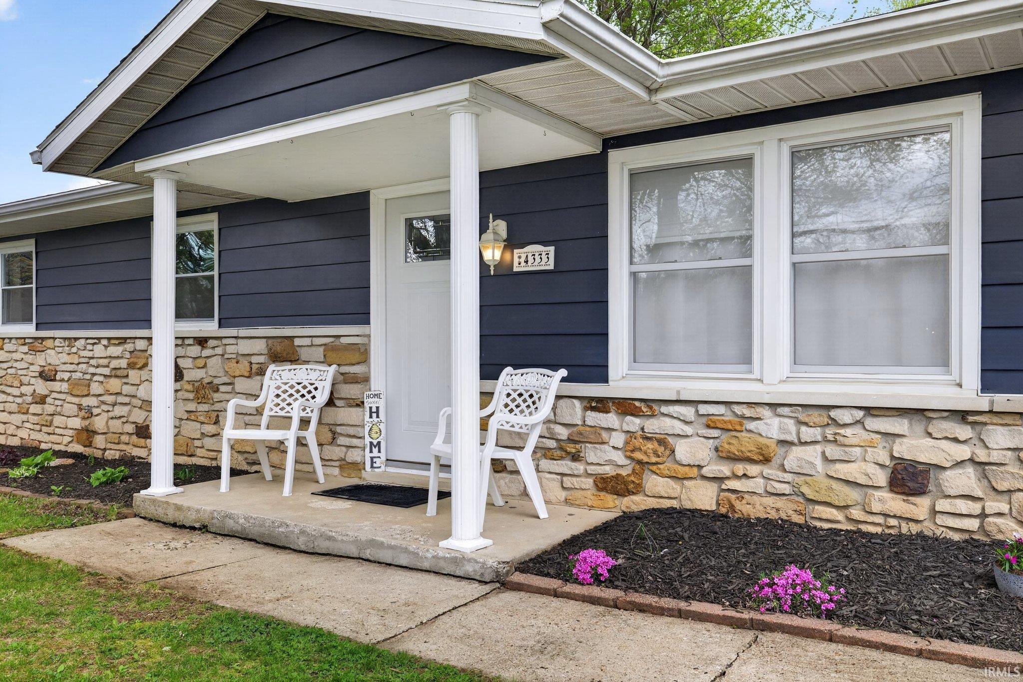 4333 North Ridgewood Drive Bloomington, IN 47404 - Photo 2 of 36