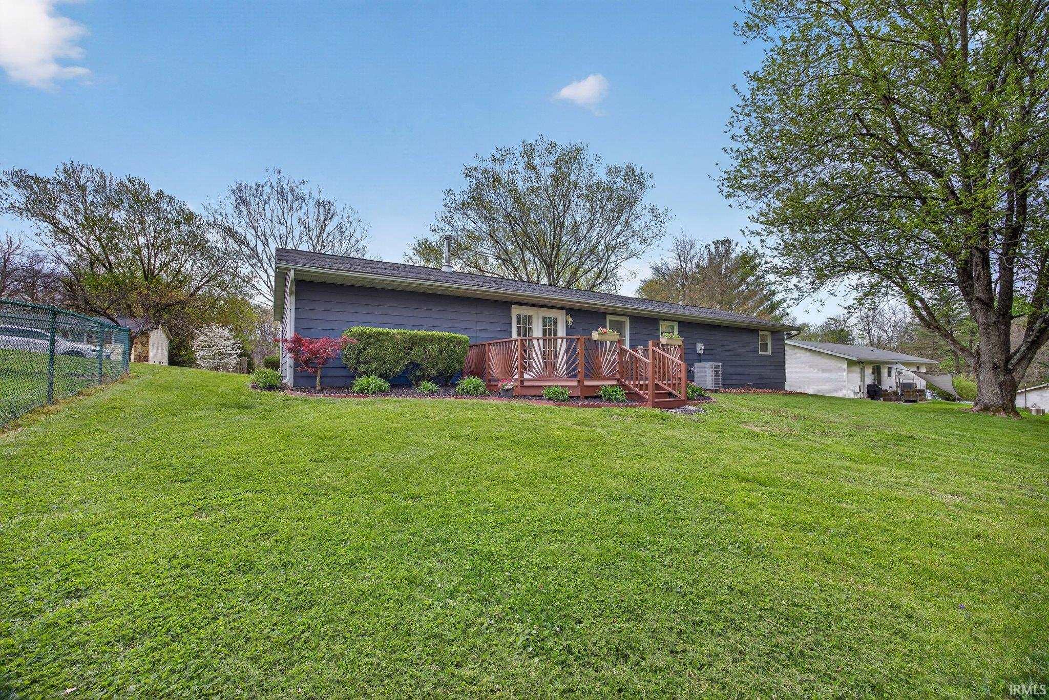 4333 North Ridgewood Drive Bloomington, IN 47404 - Photo 5 of 36