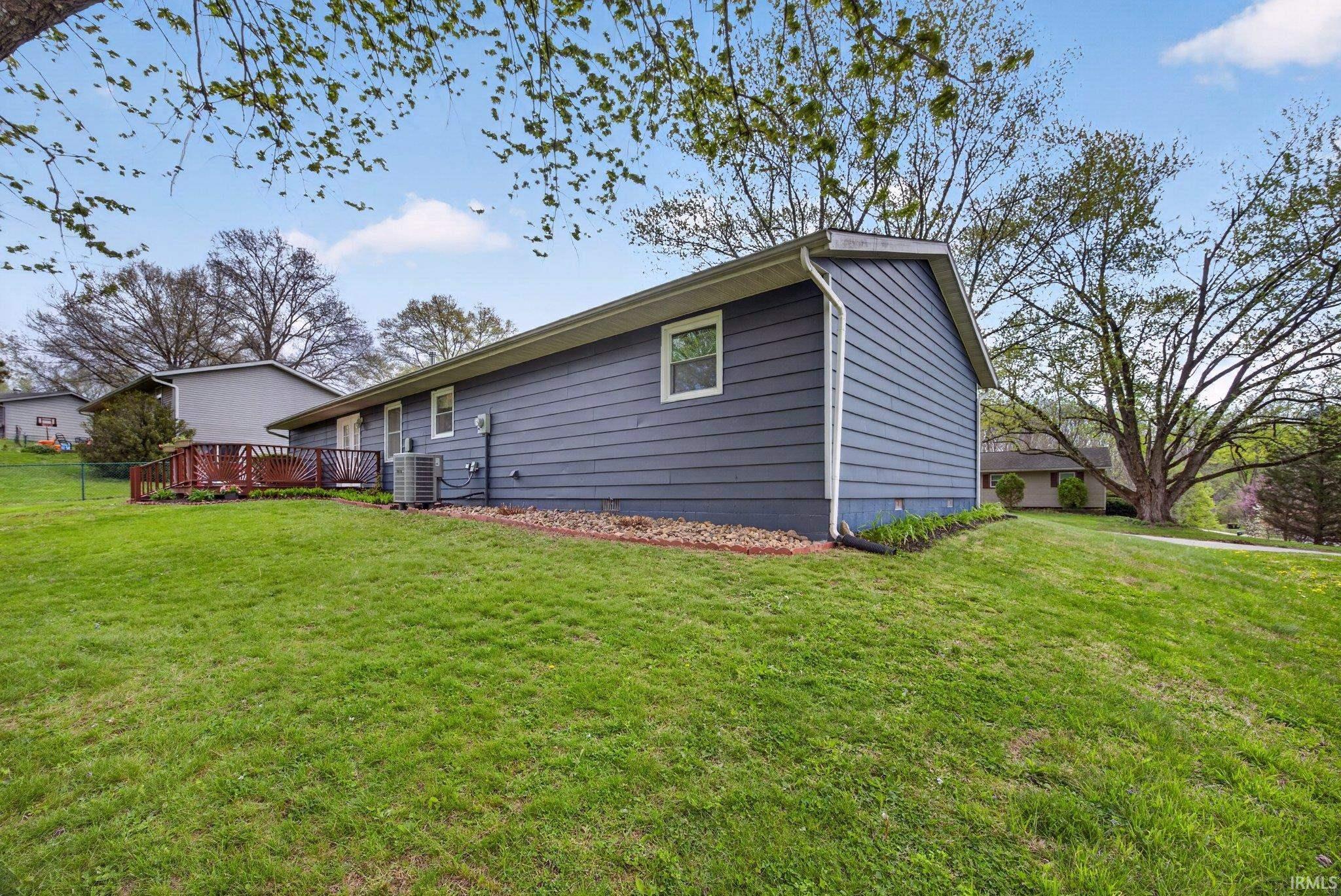 4333 North Ridgewood Drive Bloomington, IN 47404 - Photo 6 of 36