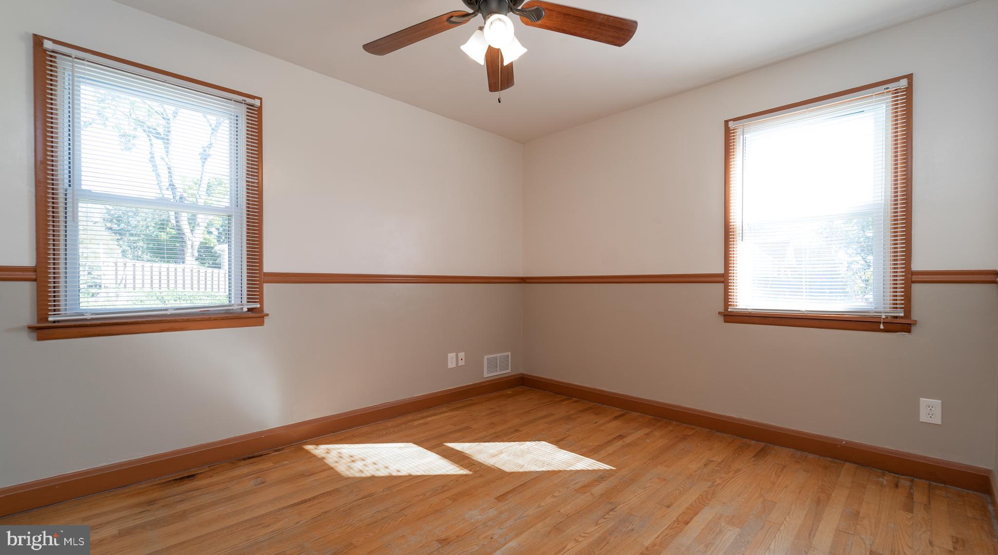 833 Hilltop Road Baltimore, MD 21228 - Photo 20 of 37 Gallery Image 20