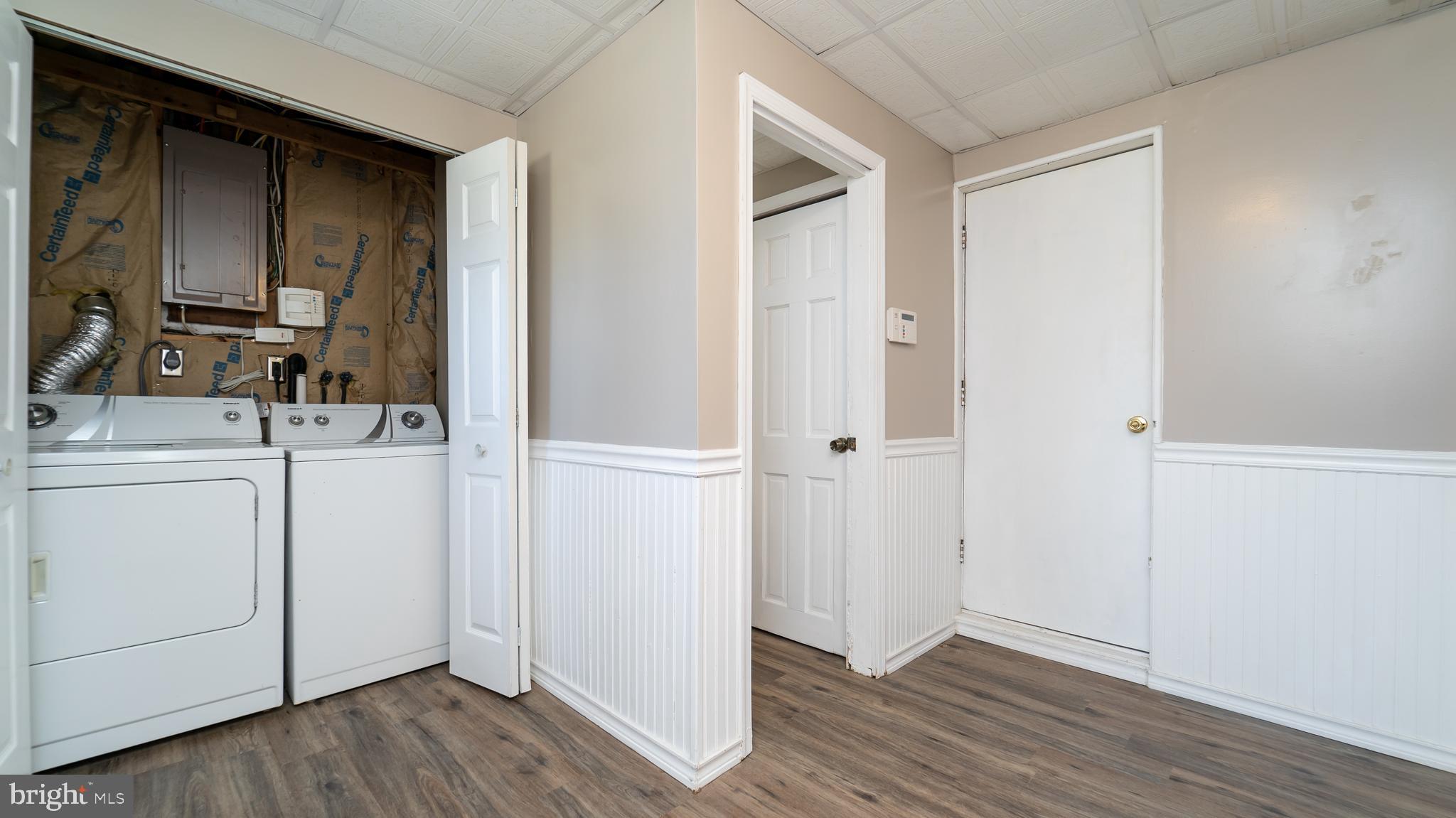 833 Hilltop Road Baltimore, MD 21228 - Photo 28 of 37 Gallery Image 28
