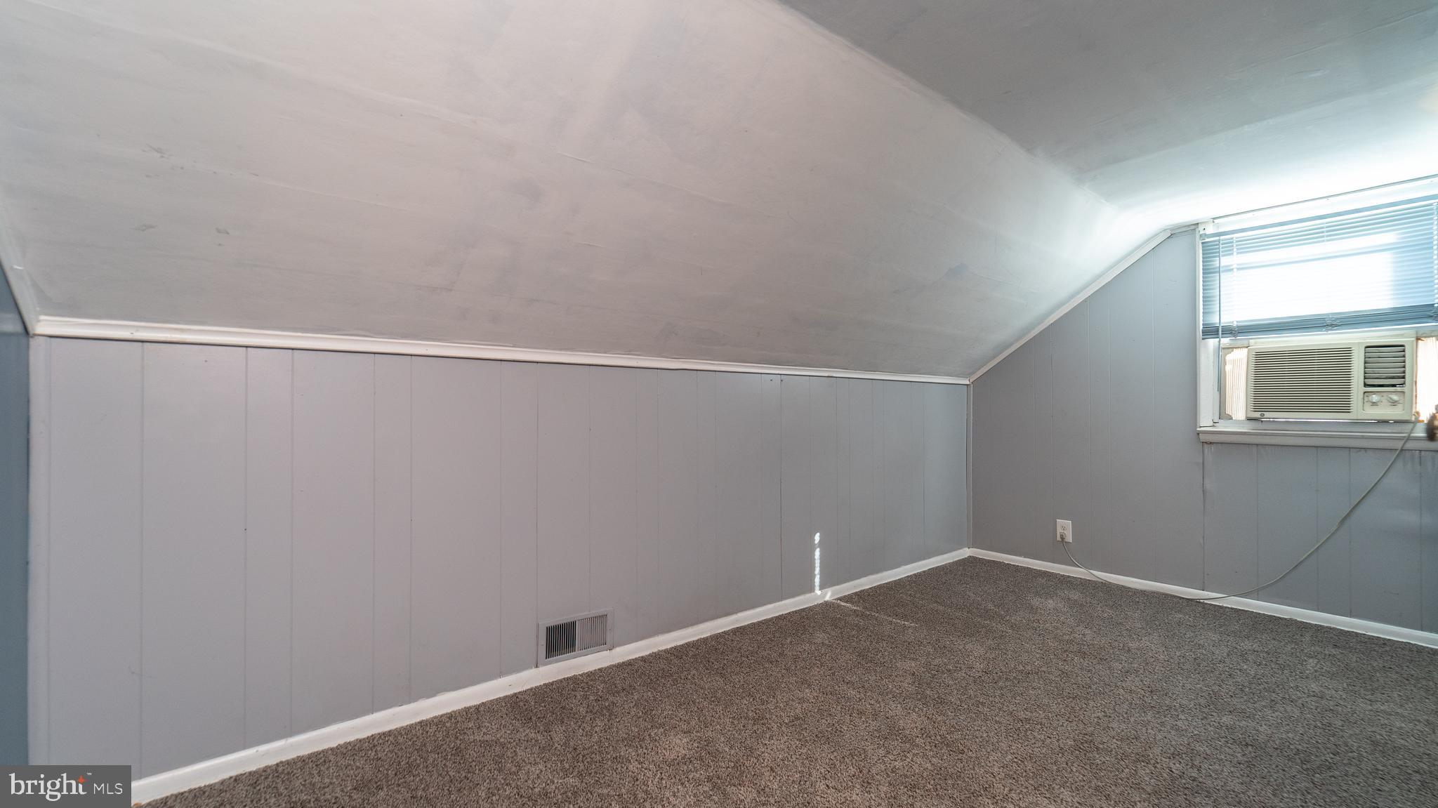 833 Hilltop Road Baltimore, MD 21228 - Photo 33 of 37 Gallery Image 33