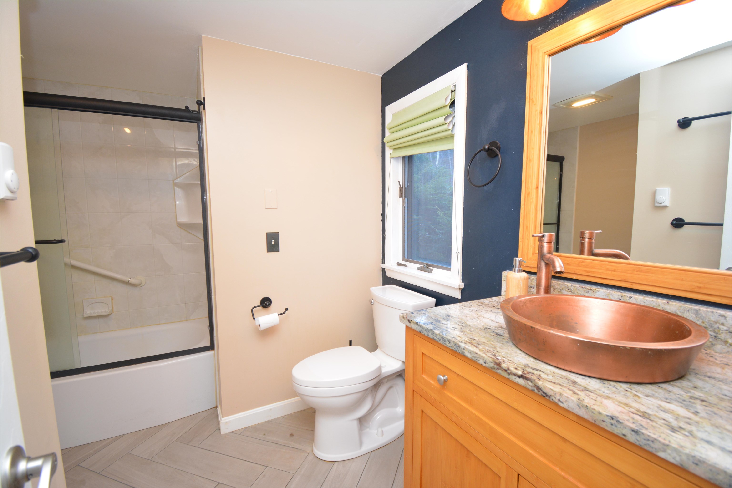 842 Cove Drive, Unit 842 Grantham, NH 03753 - Photo 12 of 45 Gallery Image 12