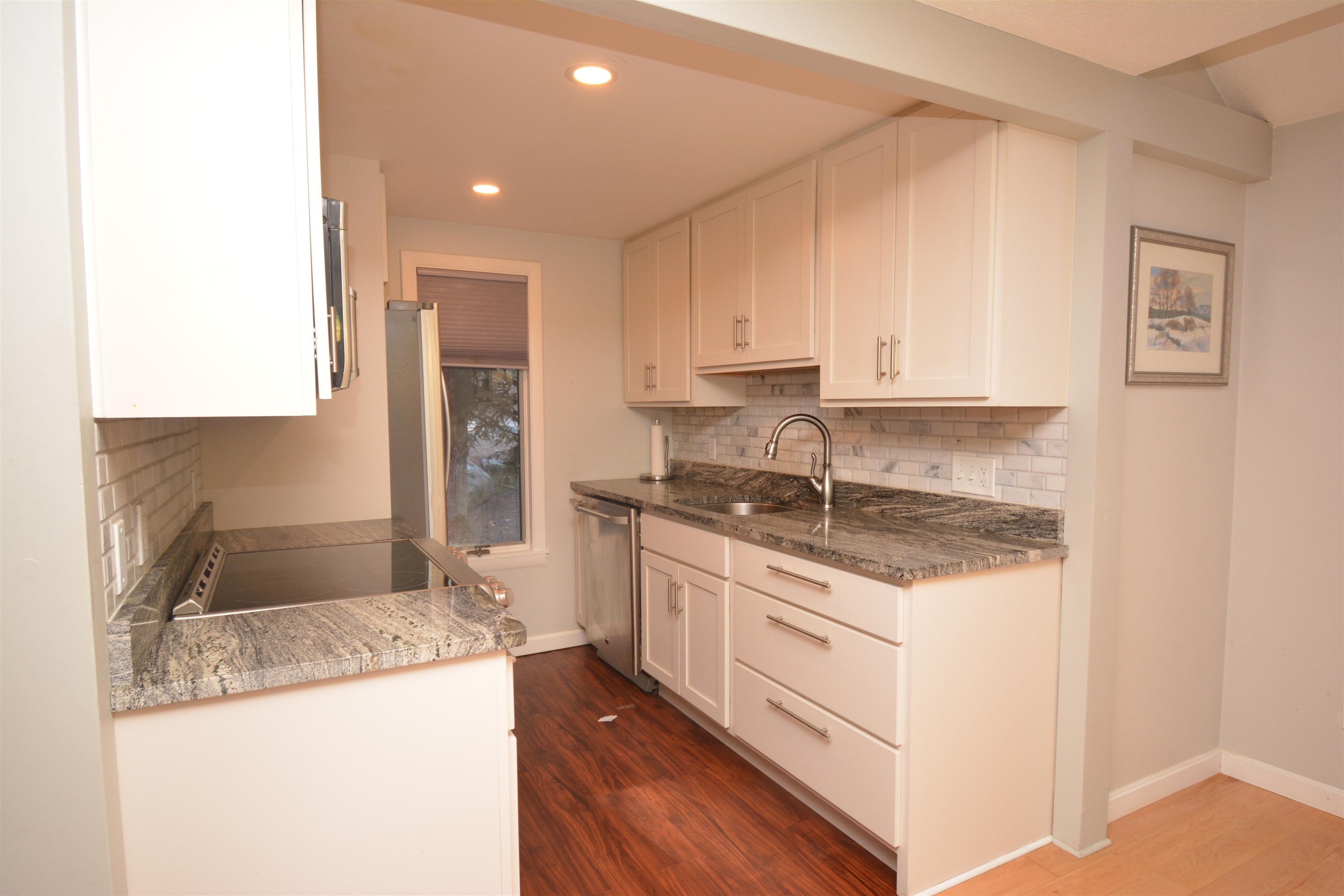842 Cove Drive, Unit 842 Grantham, NH 03753 - Photo 20 of 45 Gallery Image 20