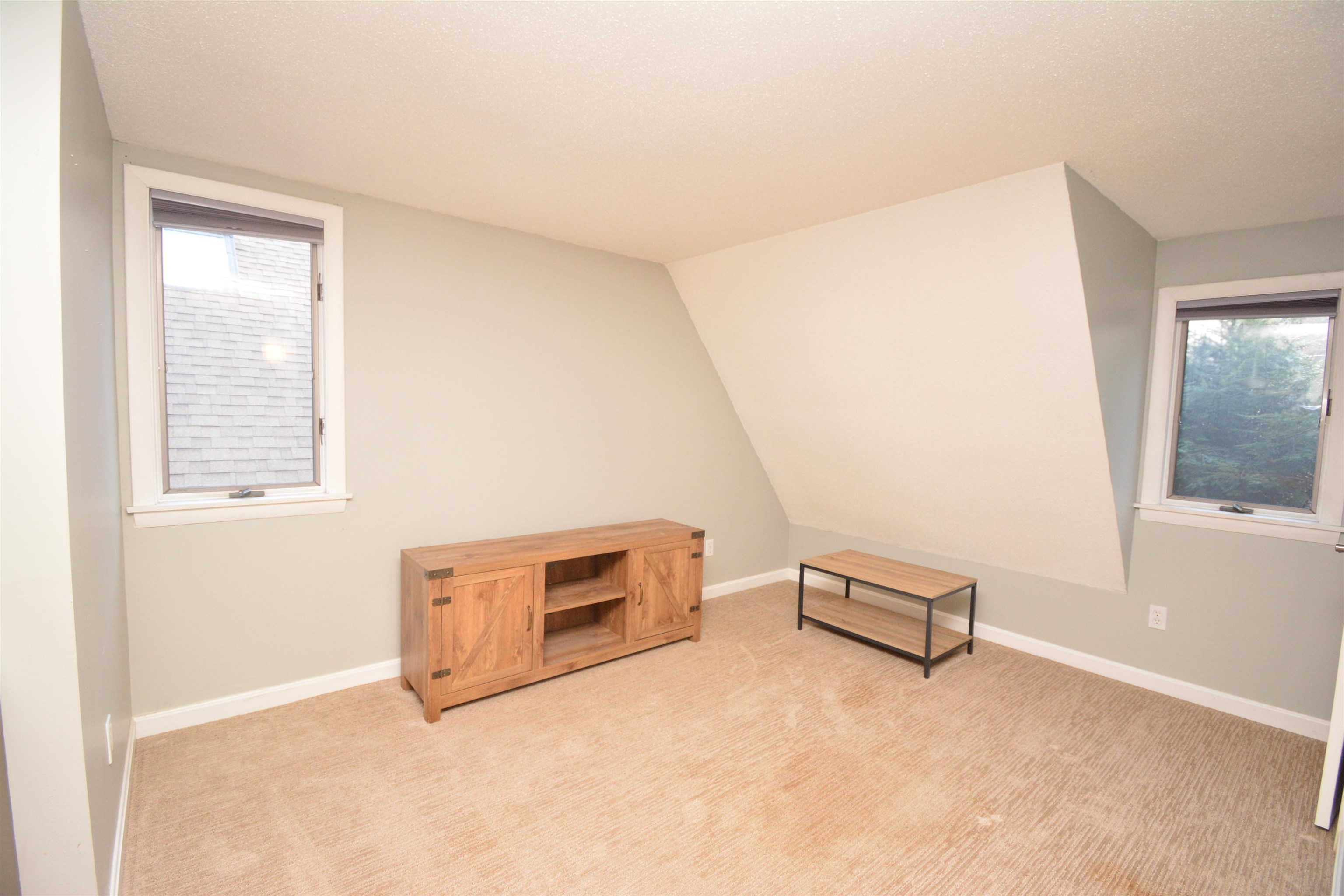 842 Cove Drive, Unit 842 Grantham, NH 03753 - Photo 33 of 45 Gallery Image 33