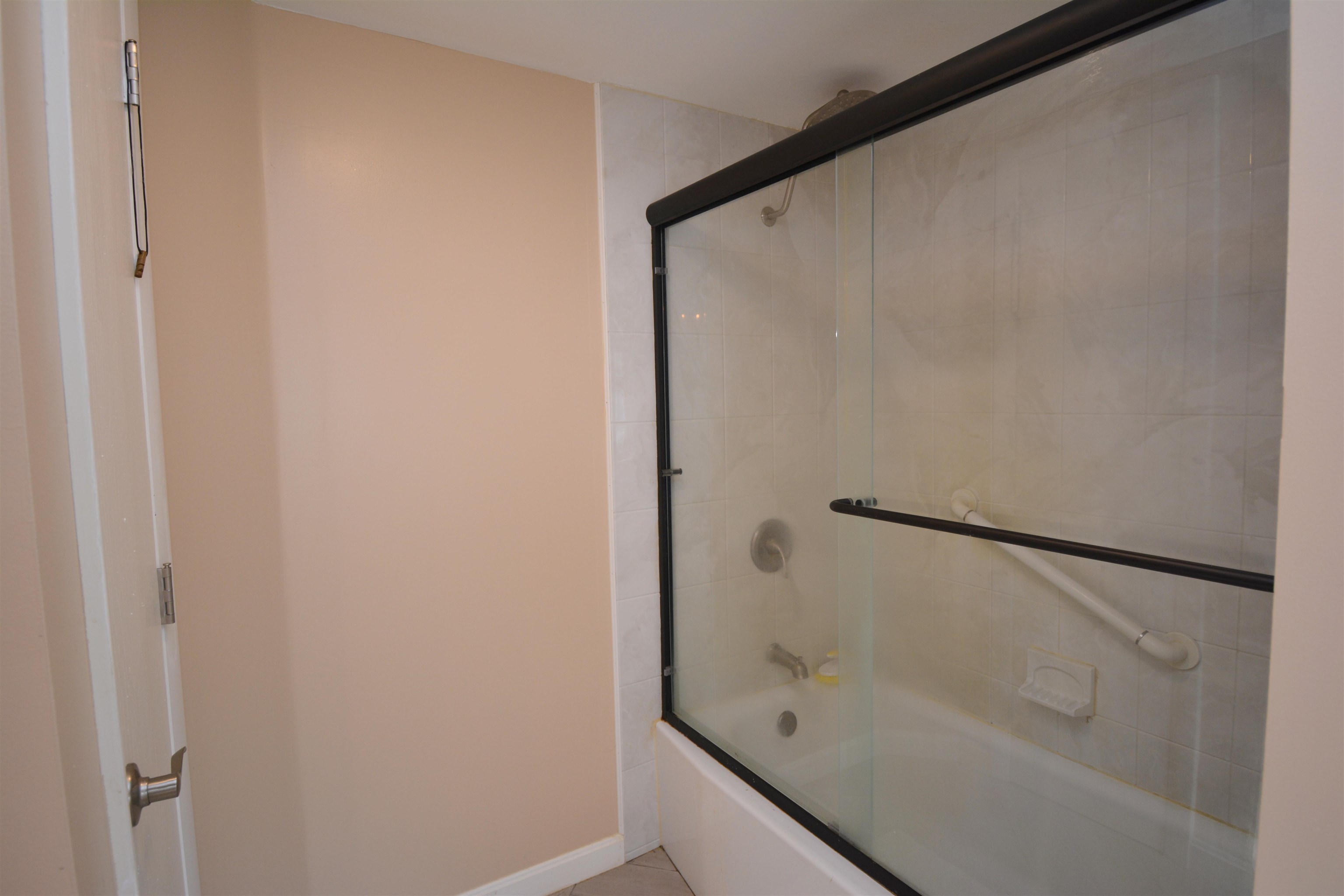 842 Cove Drive, Unit 842 Grantham, NH 03753 - Photo 10 of 45 Gallery Image 10