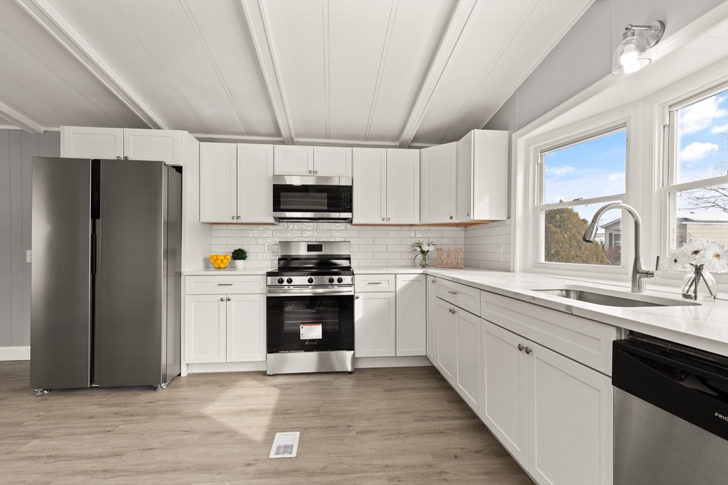 239 Ayer Road, Unit 96 Littleton, MA 01460 - Photo 4 of 22 Gallery Image 4