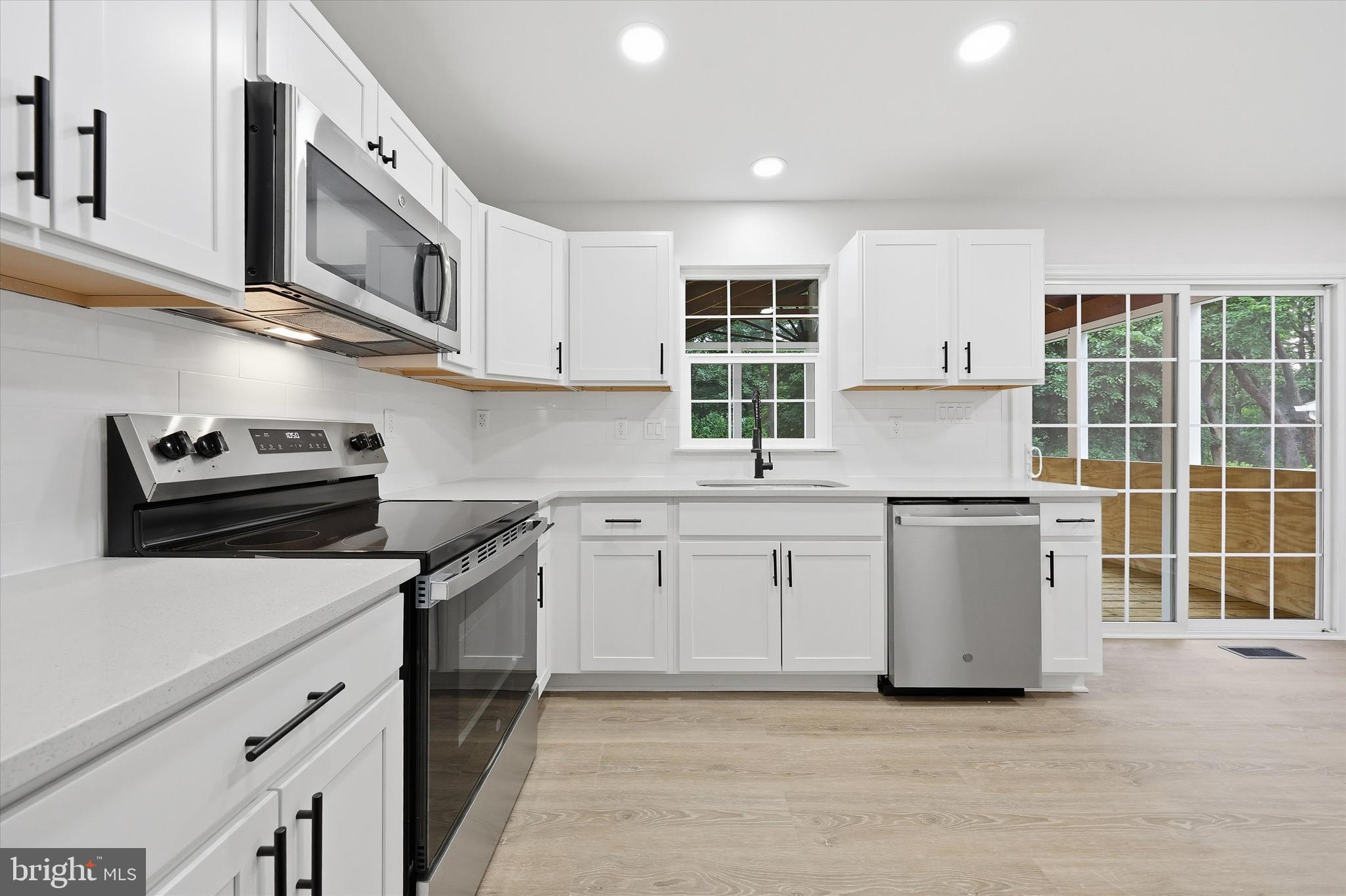6622 Gooseander Court Frederick, MD 21703 - Photo 12 of 48 Kitchen