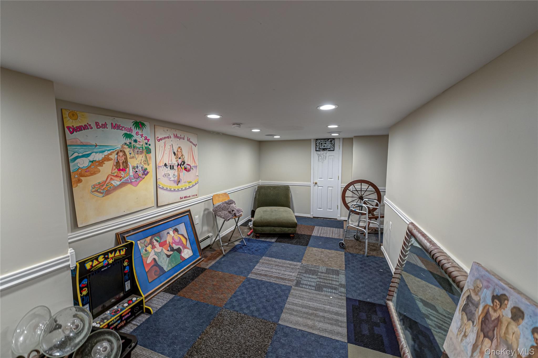 253 Melbury Road Babylon, NY 11702 - Photo 34 of 44