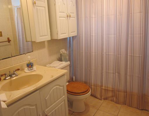 601 Harmony Baptist Road New Castle, PA 16101 - Photo 13 of 16 Full Bath.