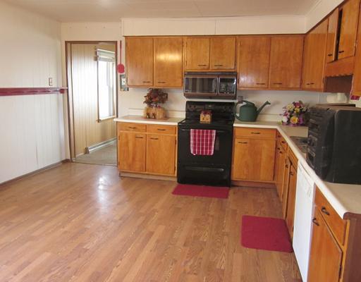 601 Harmony Baptist Road New Castle, PA 16101 - Photo 9 of 16 Kitchen.