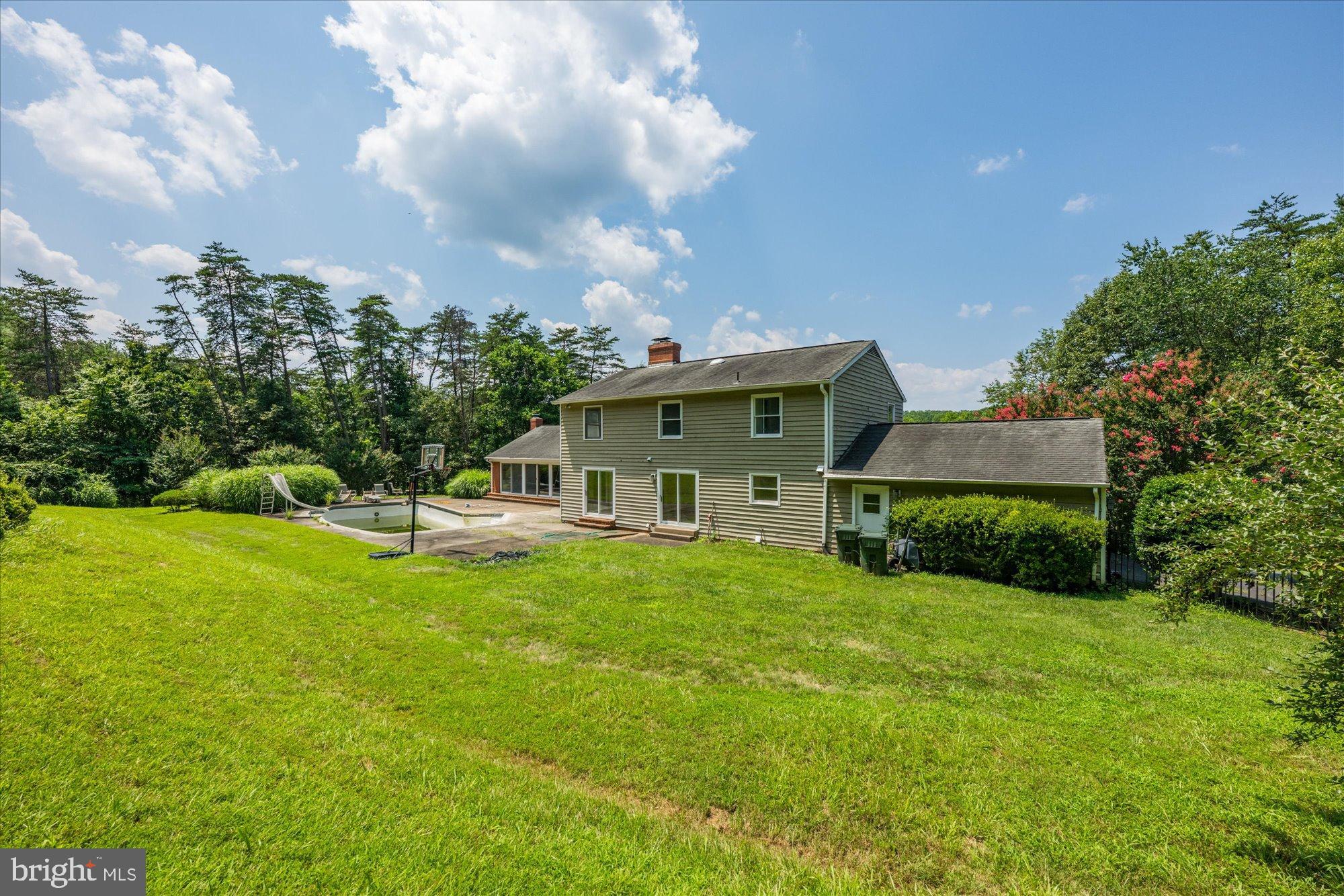 1013 Union Church Road McLean, VA 22102 - Photo 7 of 50