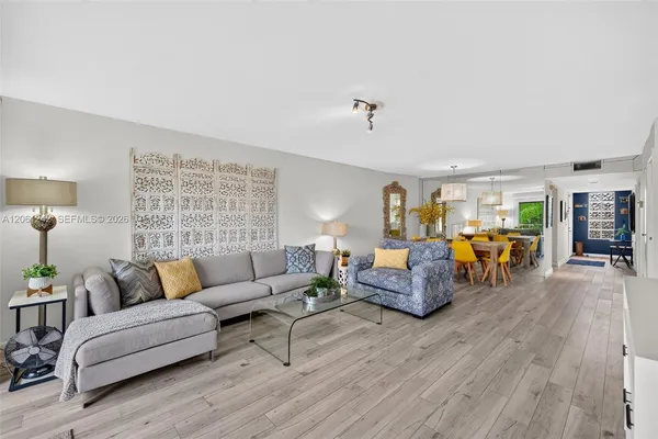 $2,500 | 16431 Blatt Boulevard, Unit 202, Weston, FL 33326