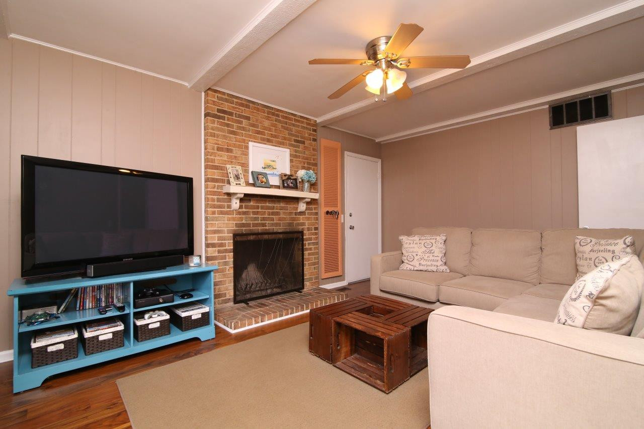 5502 Pelham Road Durham, NC 27713 - Photo 11 of 25 Family Room