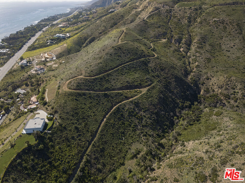 4100 Encinal Canyon Road Malibu, CA 90265 - Photo 19 of 25