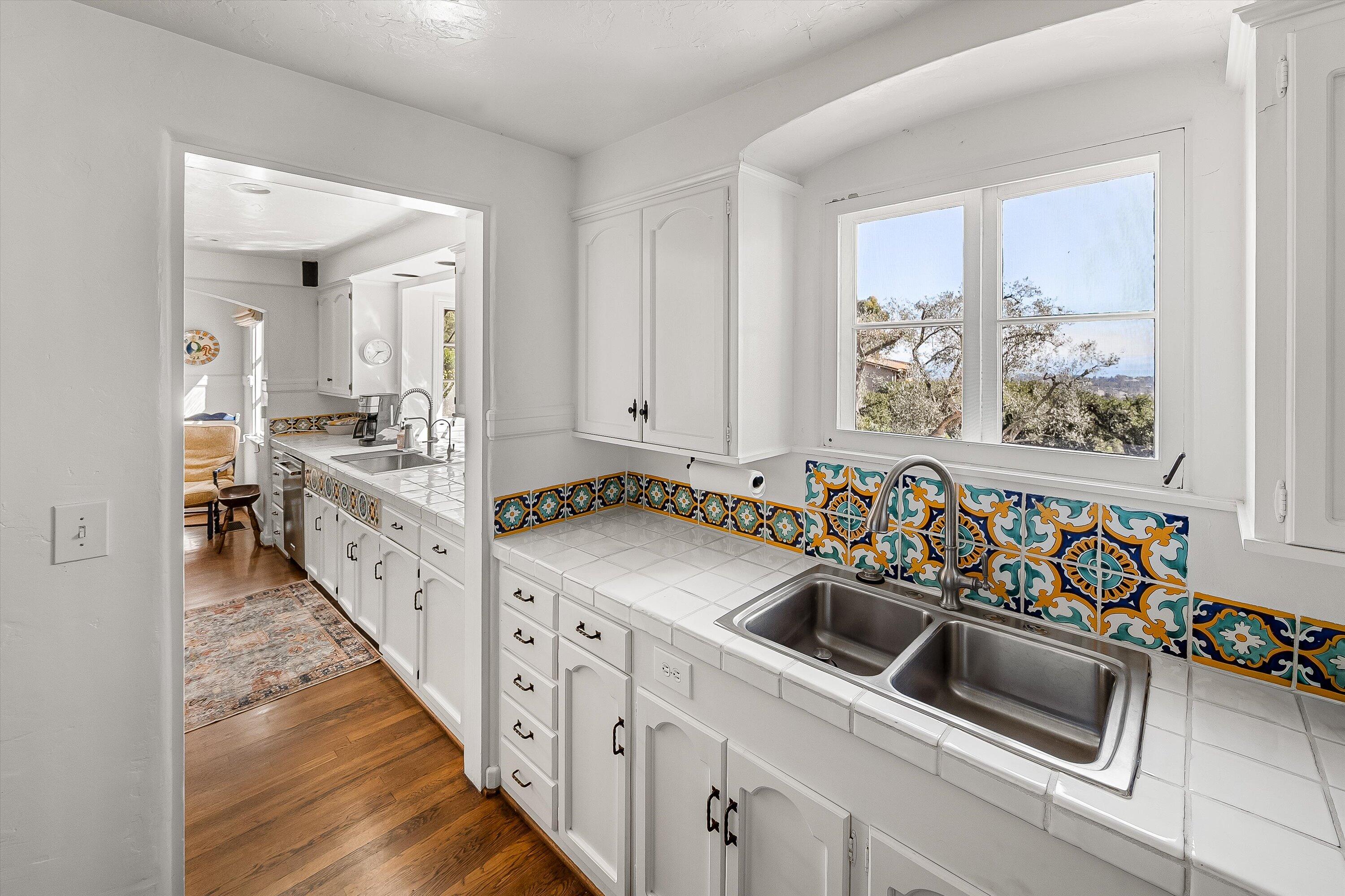 2125 Ridge Lane Santa Barbara, CA 93103 - Photo 14 of 34 Kitchen