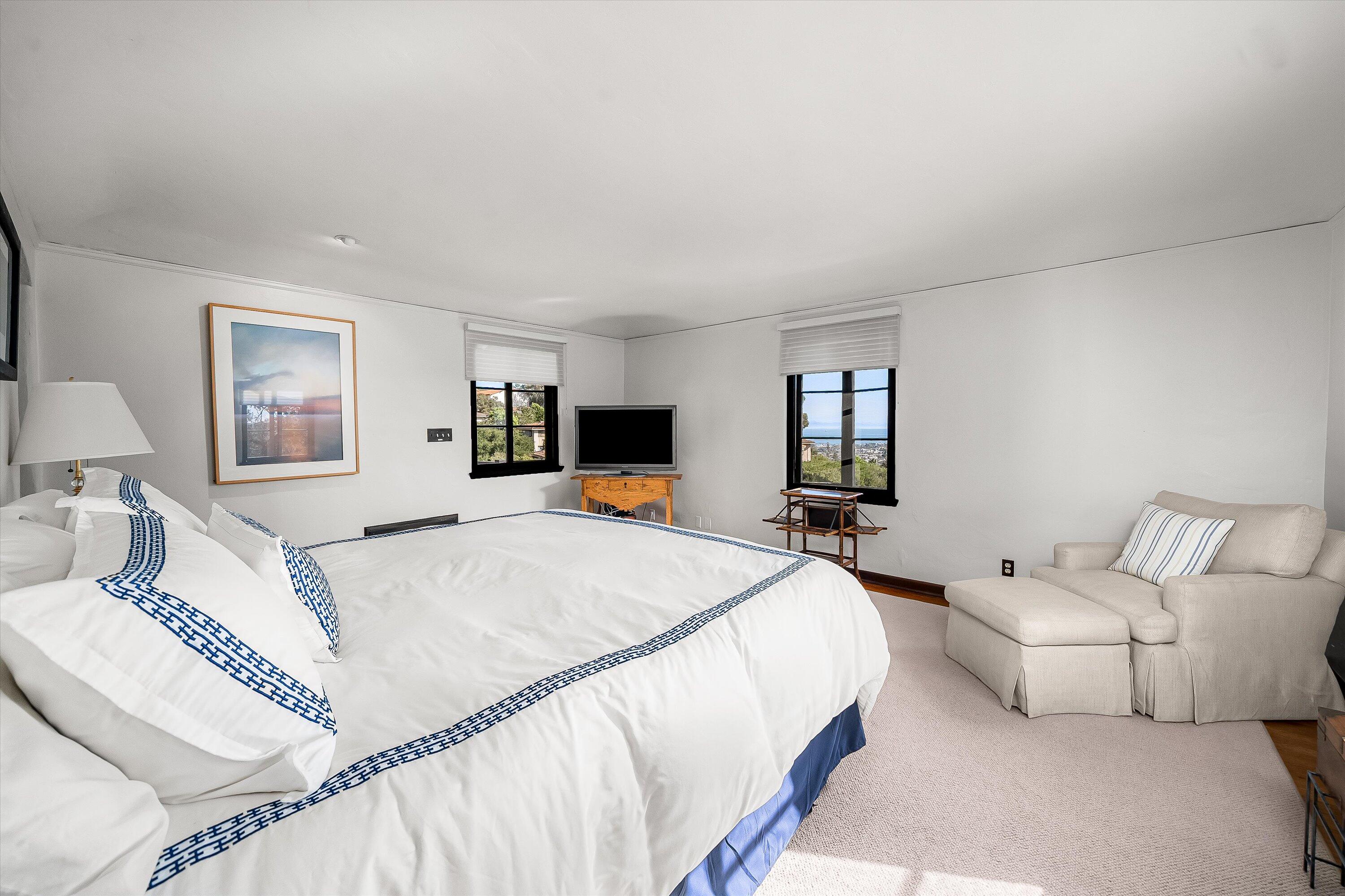 2125 Ridge Lane Santa Barbara, CA 93103 - Photo 19 of 34 Primary Bedroom