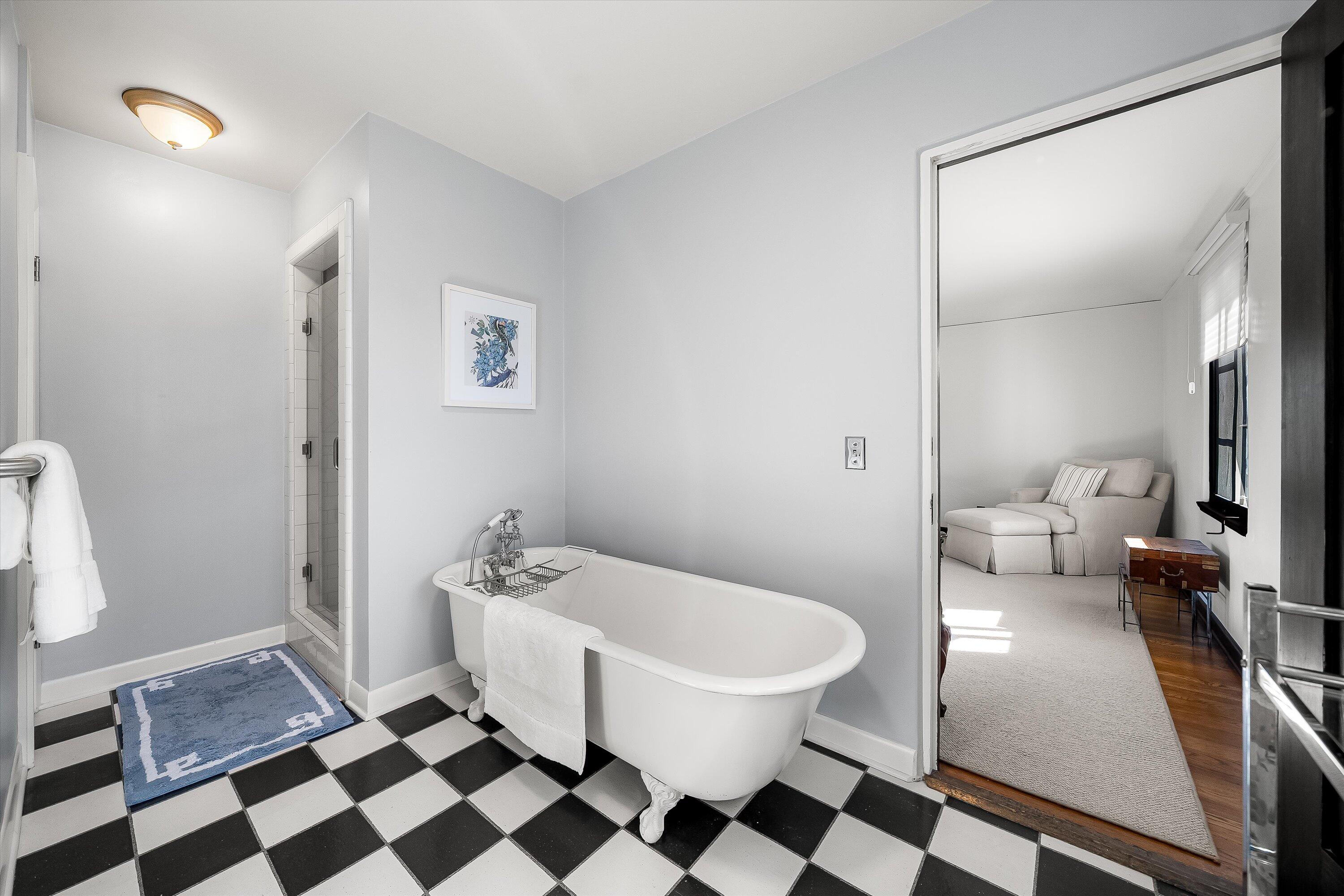 2125 Ridge Lane Santa Barbara, CA 93103 - Photo 20 of 34 Primary Bathroom