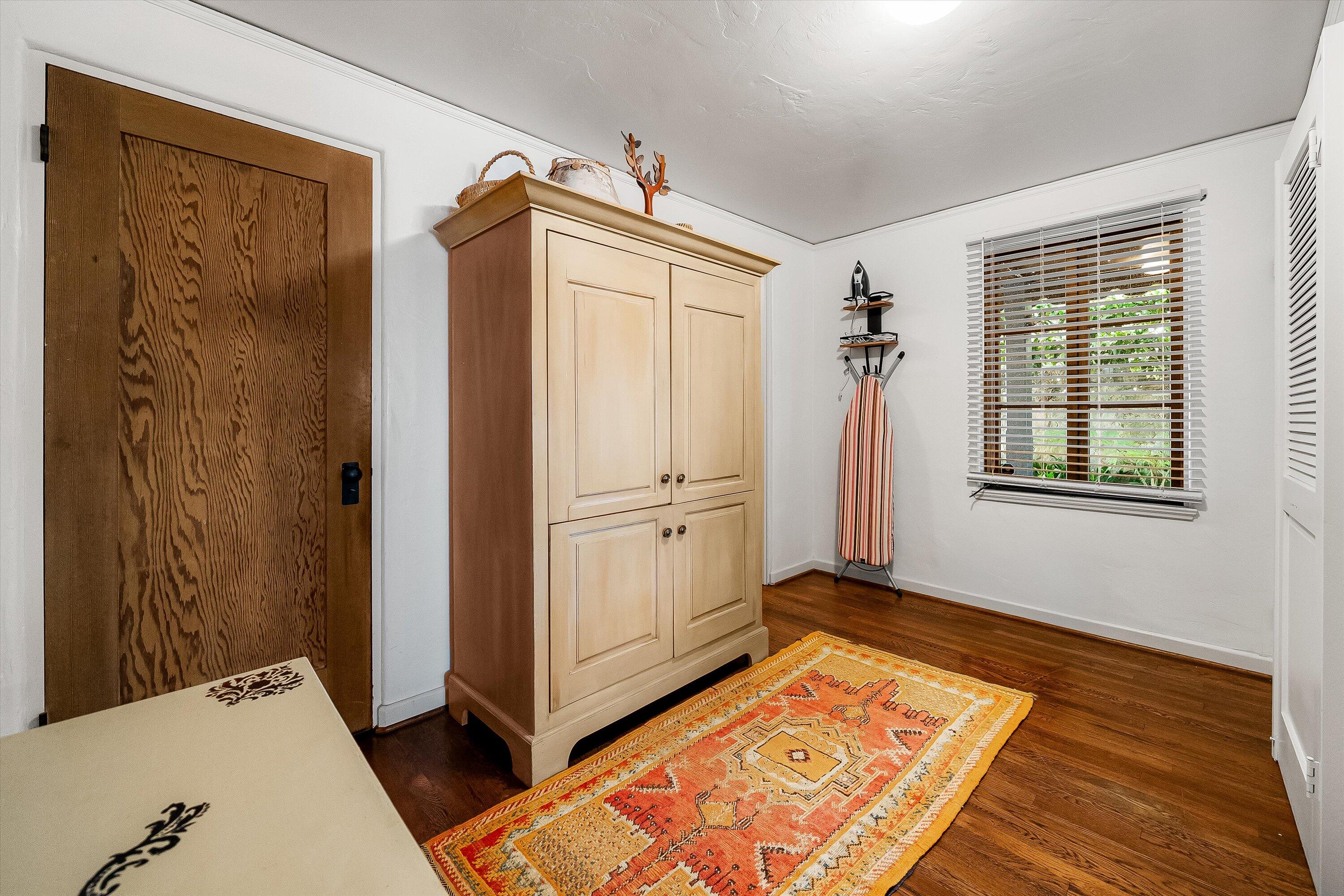 2125 Ridge Lane Santa Barbara, CA 93103 - Photo 27 of 34 Laundry Area