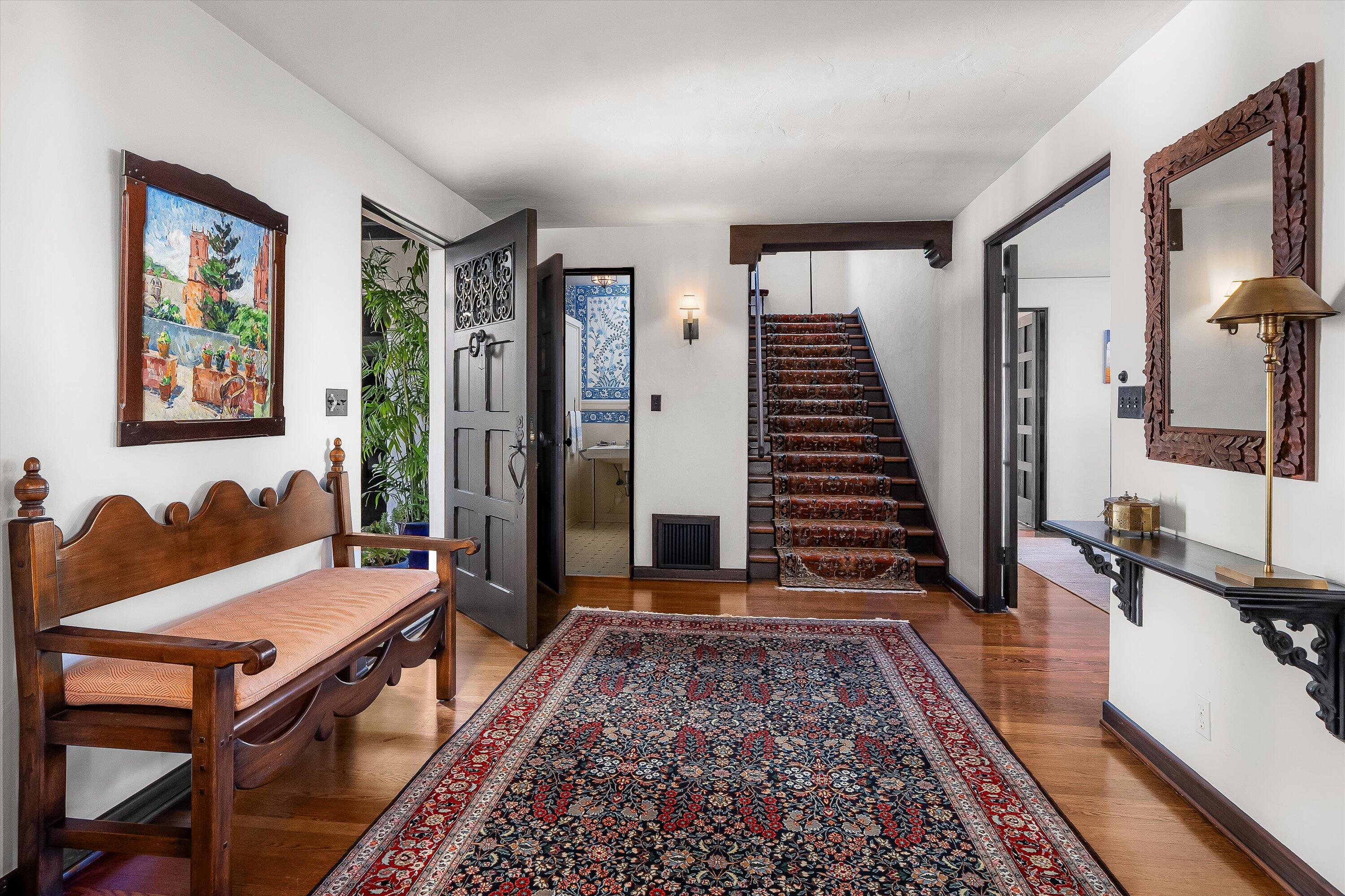 2125 Ridge Lane Santa Barbara, CA 93103 - Photo 5 of 34 Foyer