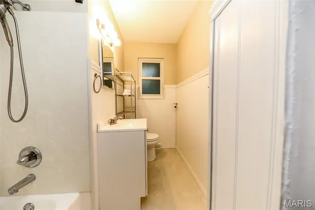 $180,000 | 125 Barrington Drive, Belleville, IL 62223