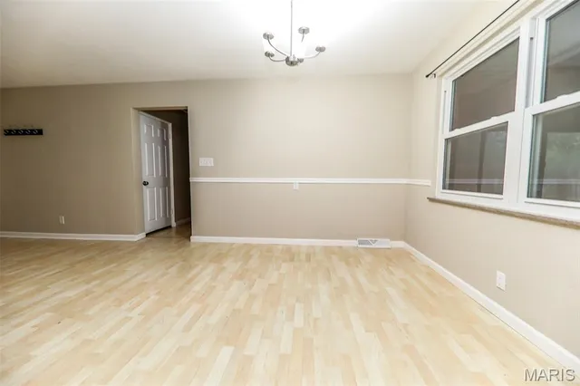 $180,000 | 125 Barrington Drive, Belleville, IL 62223