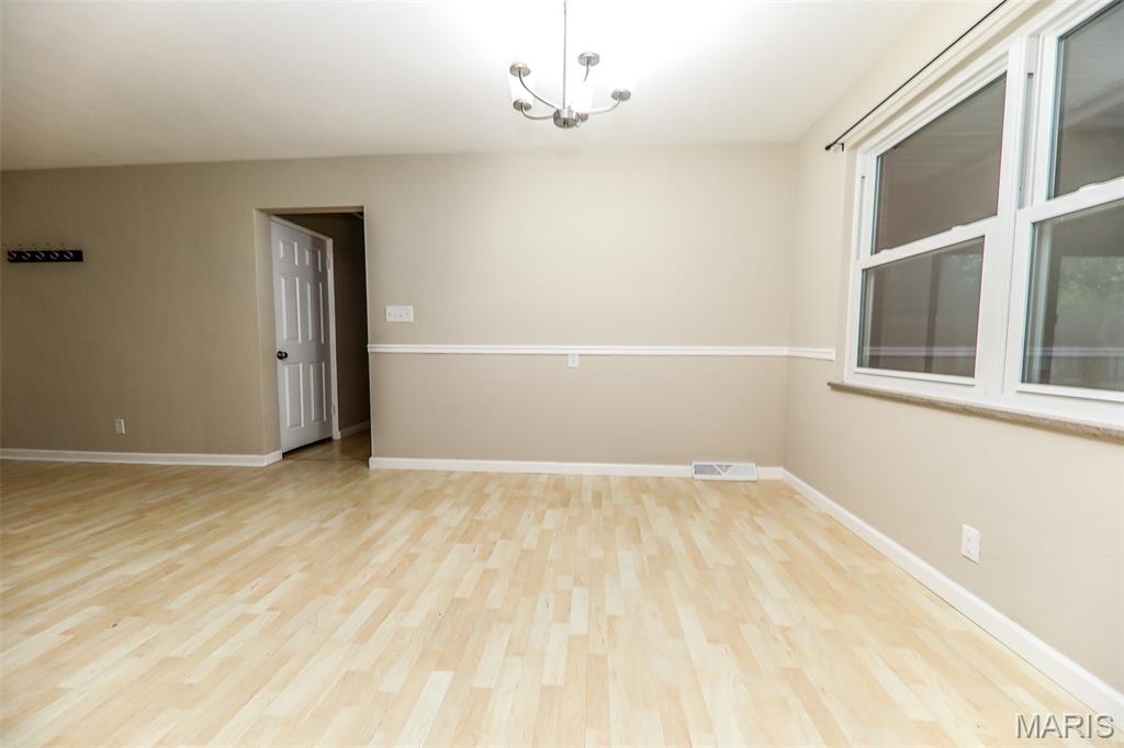 125 Barrington Drive Belleville, IL 62223 - Photo 6 of 25