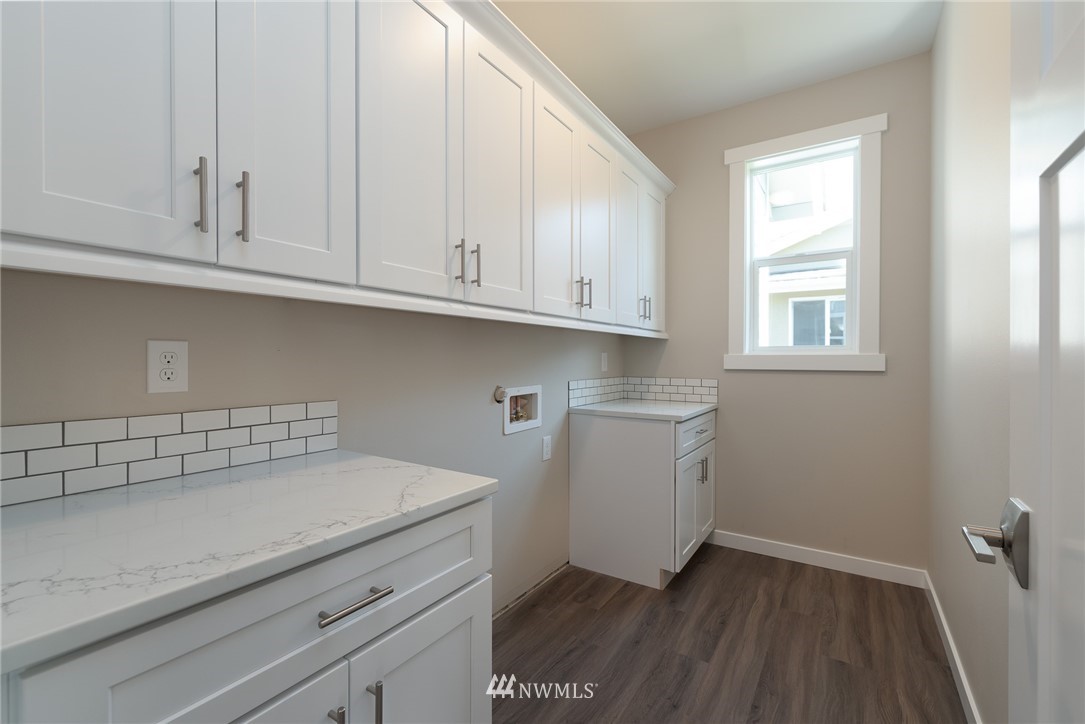 8274 Chilliwack Road Blaine, WA 98230 - Photo 11 of 17 Gallery Image 11