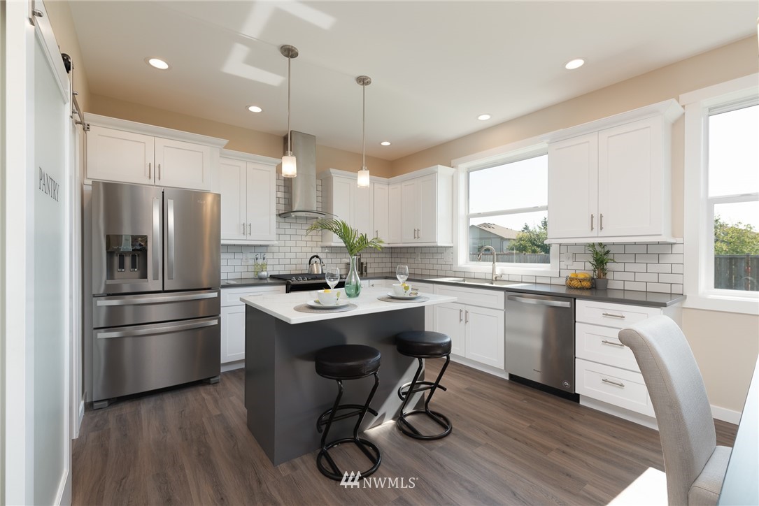 8274 Chilliwack Road Blaine, WA 98230 - Photo 5 of 17 Gallery Image 5
