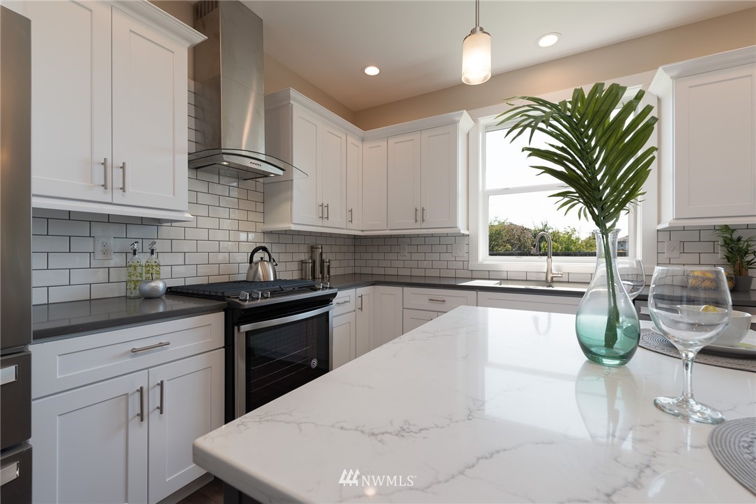 8274 Chilliwack Road Blaine, WA 98230 - Photo 6 of 17 Gallery Image 6