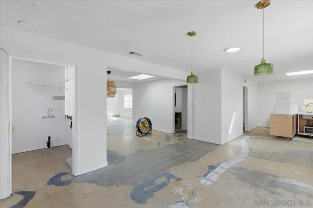 $1,199,000 | 3880 Adams Street, Carlsbad, CA 92008