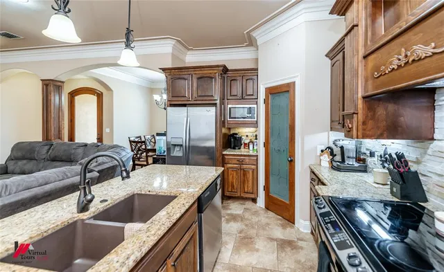 $299,500 | 10160 Kelli Leanne Circle, Keithville, LA 71047