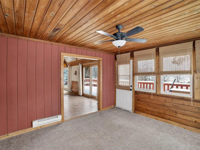 $899,900 | 20081 Langford Avenue, Jordan, MN 55352