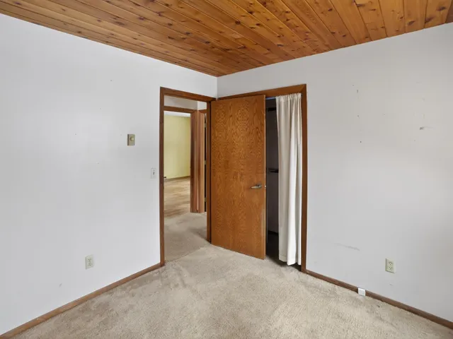 $899,900 | 20081 Langford Avenue, Jordan, MN 55352