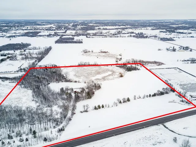 $899,900 | 20081 Langford Avenue, Jordan, MN 55352