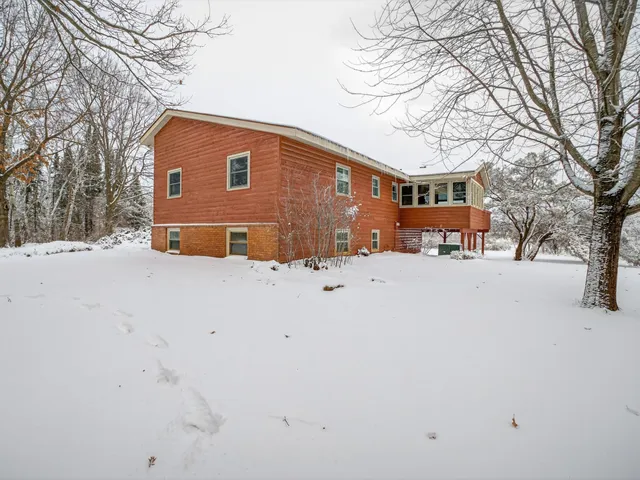 $899,900 | 20081 Langford Avenue, Jordan, MN 55352