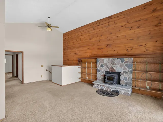 $899,900 | 20081 Langford Avenue, Jordan, MN 55352