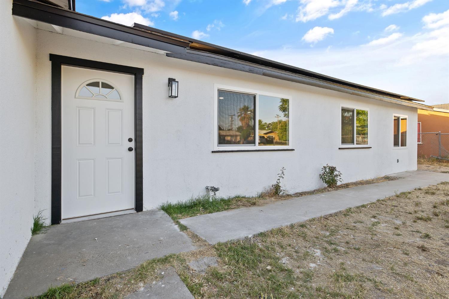8728 East Khan Street Selma, CA 93662 - Photo 2 of 27