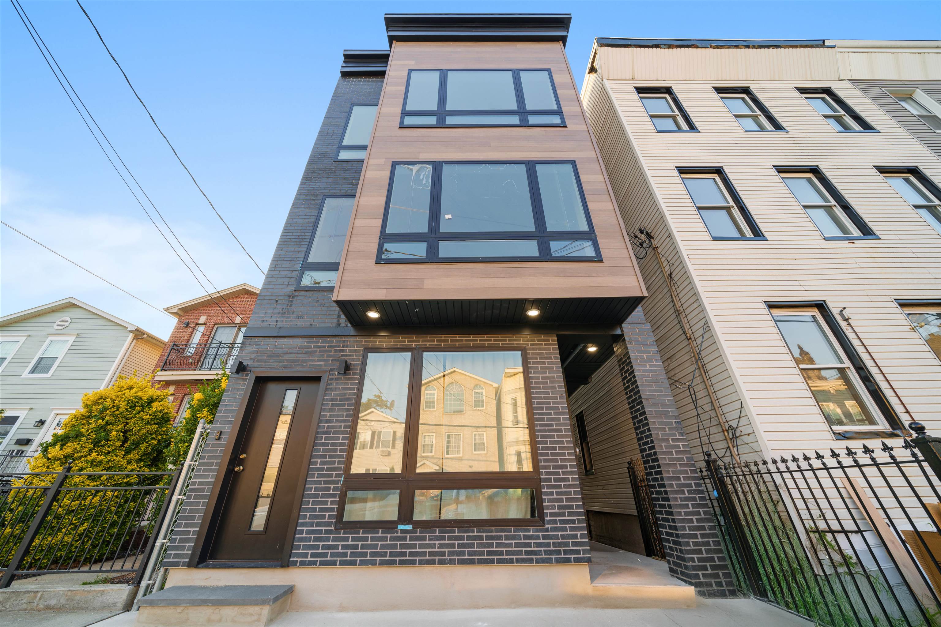 249.5 Halladay Street, Unit 2 Jersey City, NJ 07304 - Photo 32 of 36 a front view of a building