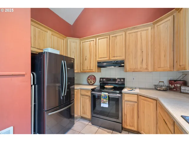 a view of an empty room with window