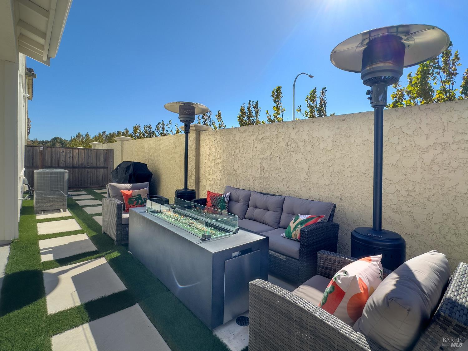 5305 Gather Way Fairfield, CA 94534 - Photo 38 of 45