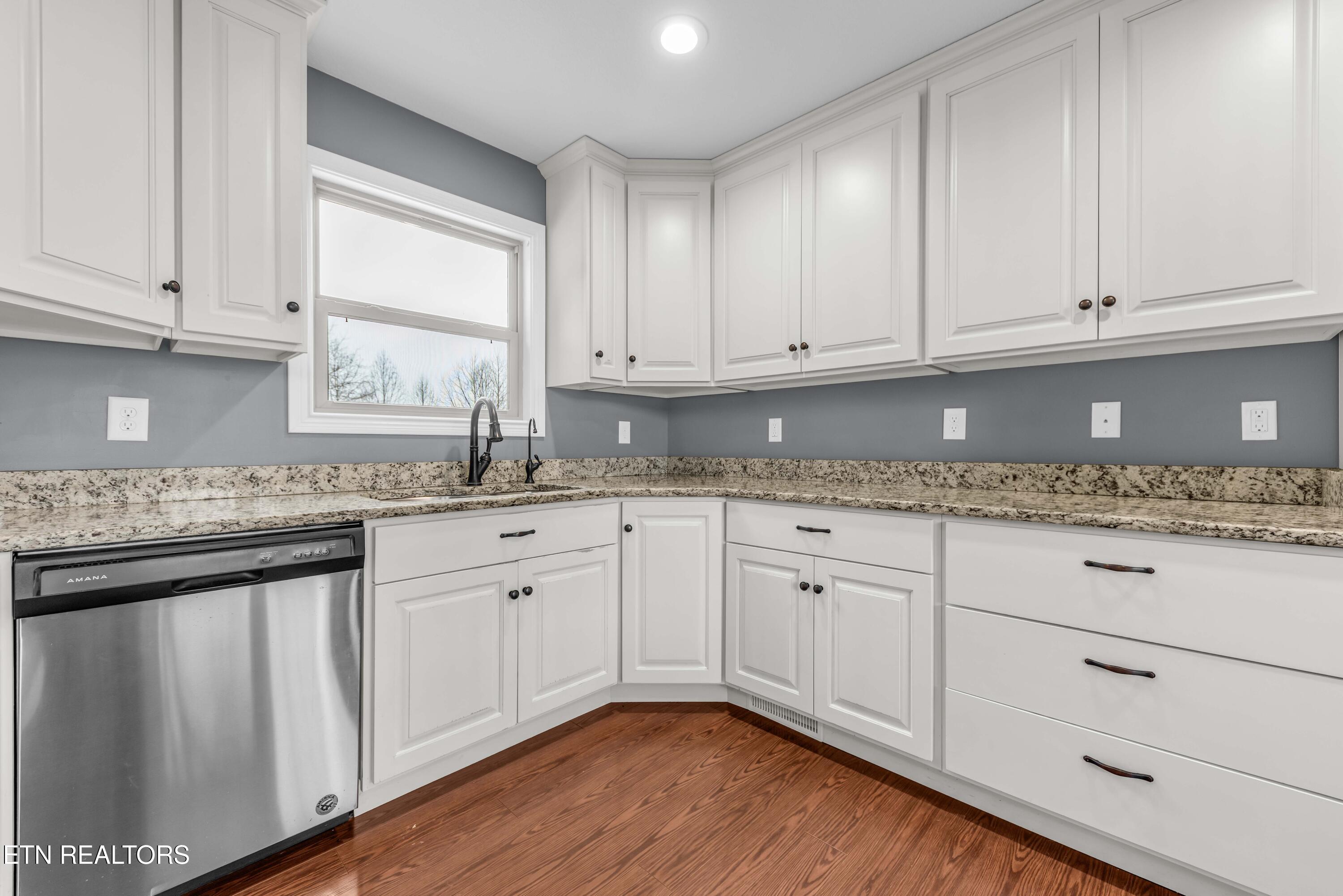 810 Mannis Road Madisonville, TN 37354 - Photo 13 of 30 MAN_9466