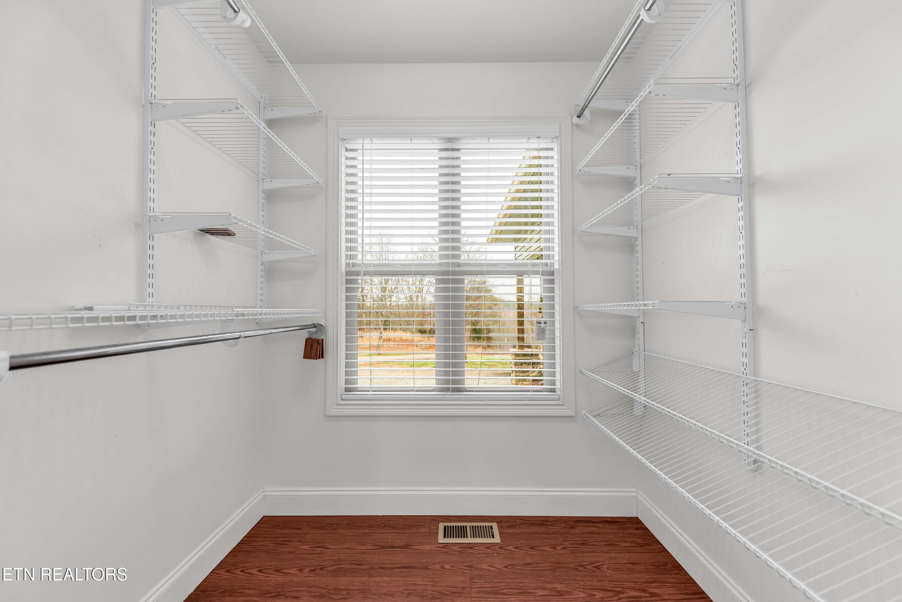 810 Mannis Road Madisonville, TN 37354 - Photo 21 of 30 MAN_9511