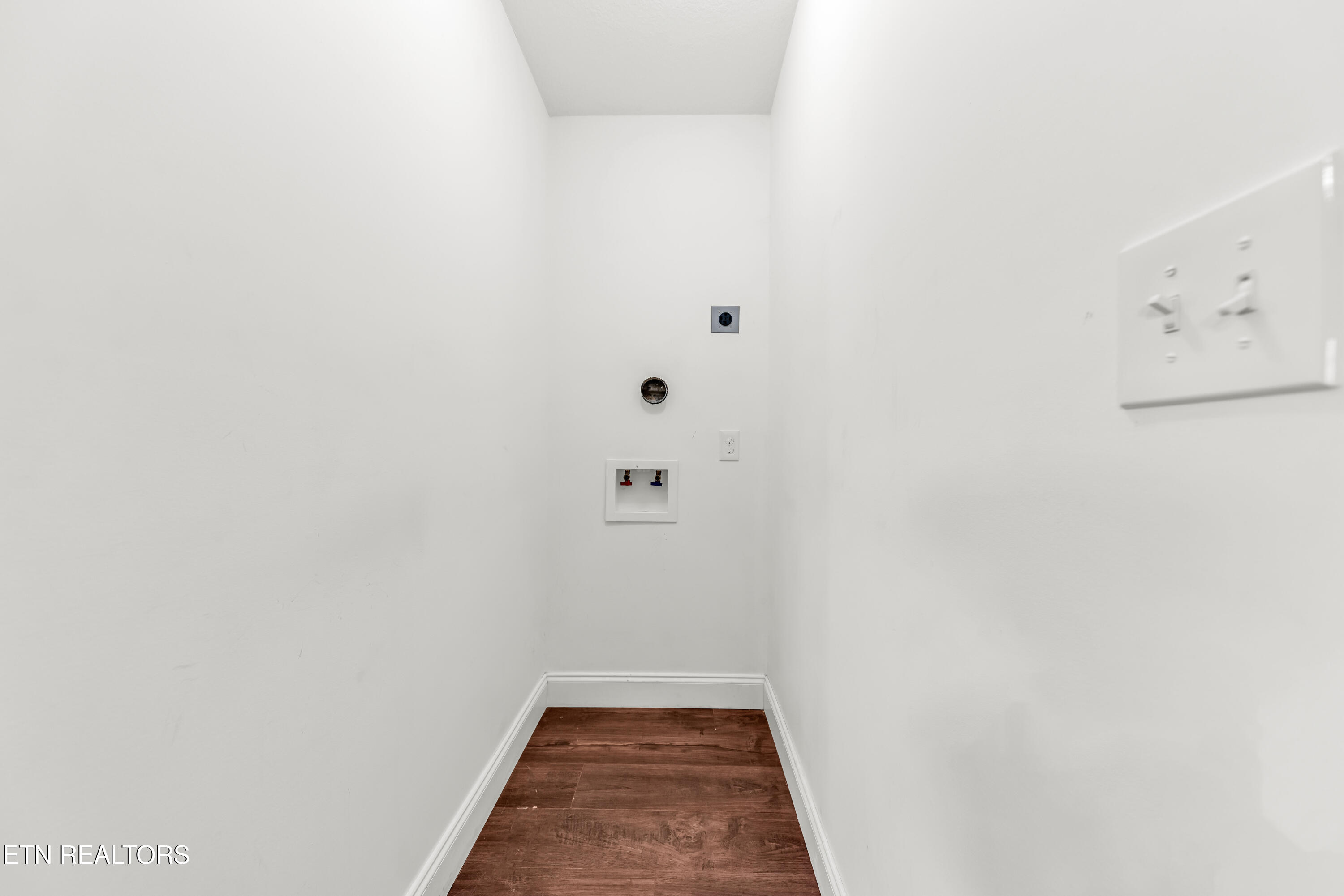 810 Mannis Road Madisonville, TN 37354 - Photo 28 of 30 MAN_9540